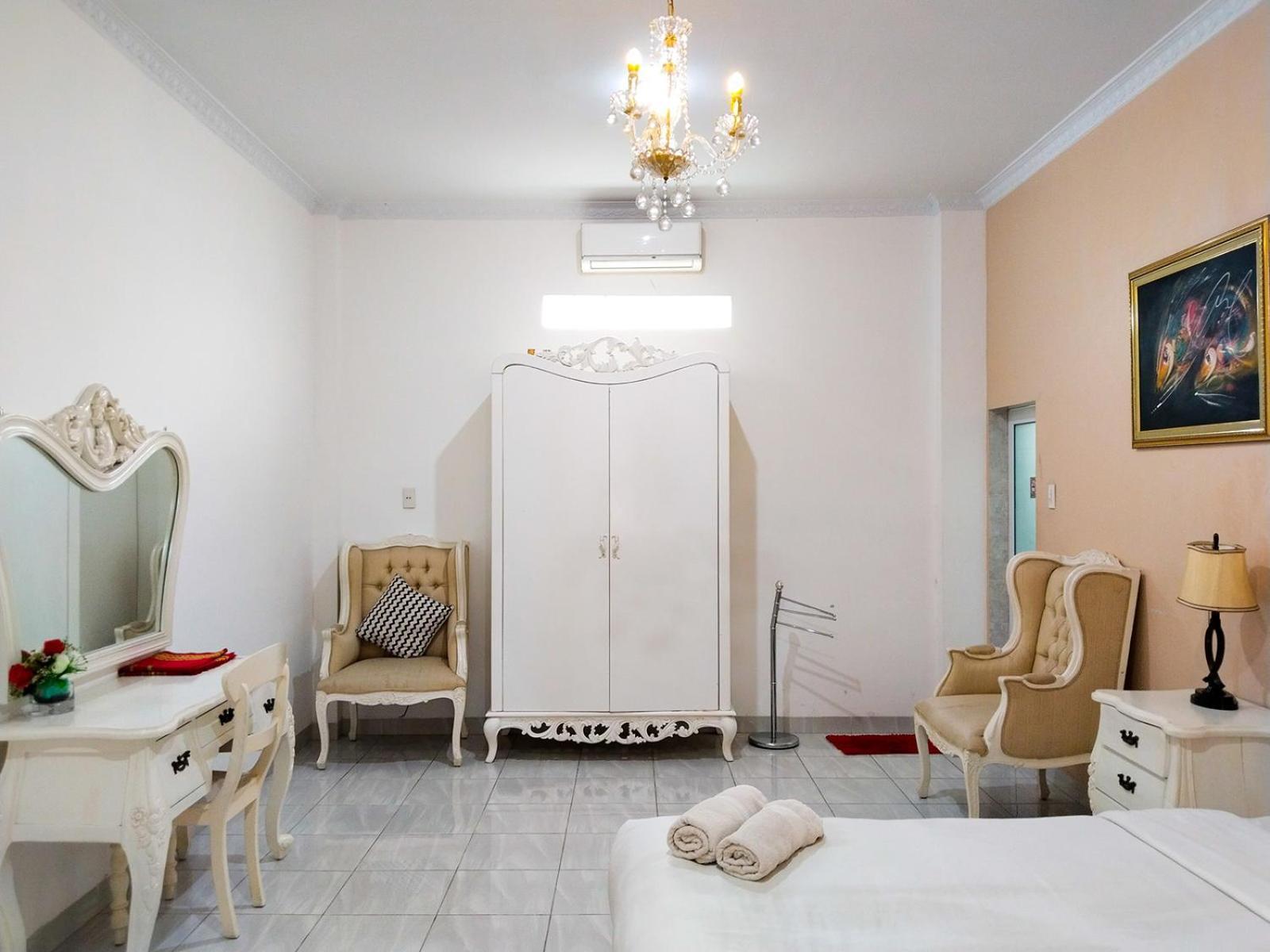 Grand Shaqilla Syariah Hotel Deli Tua Kültér fotó