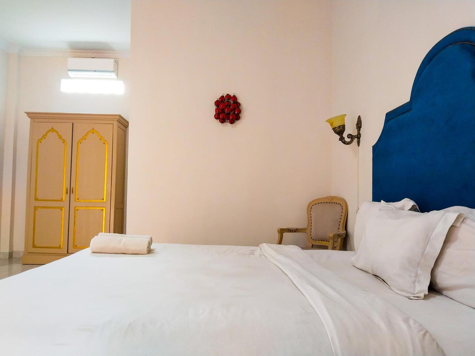Grand Shaqilla Syariah Hotel Deli Tua Kültér fotó