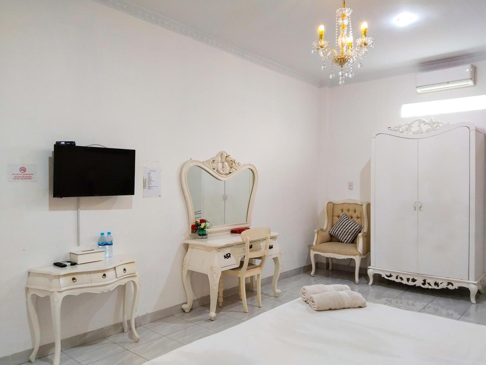 Grand Shaqilla Syariah Hotel Deli Tua Kültér fotó