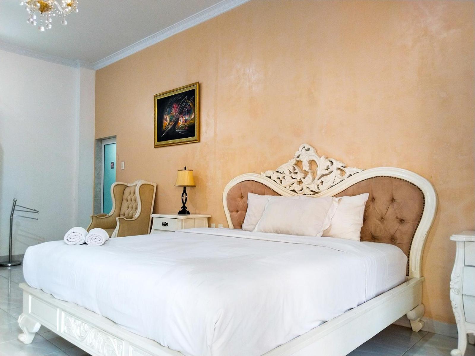 Grand Shaqilla Syariah Hotel Deli Tua Kültér fotó