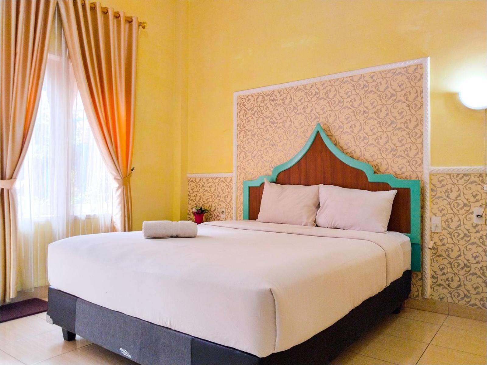 Grand Shaqilla Syariah Hotel Deli Tua Kültér fotó