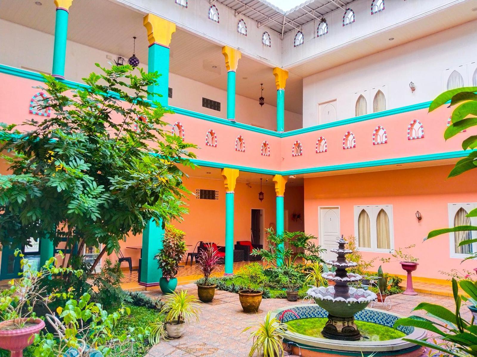 Grand Shaqilla Syariah Hotel Deli Tua Kültér fotó