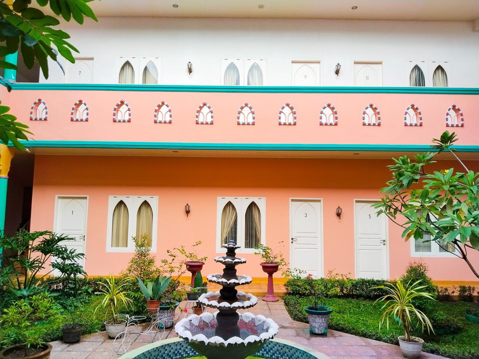 Grand Shaqilla Syariah Hotel Deli Tua Kültér fotó