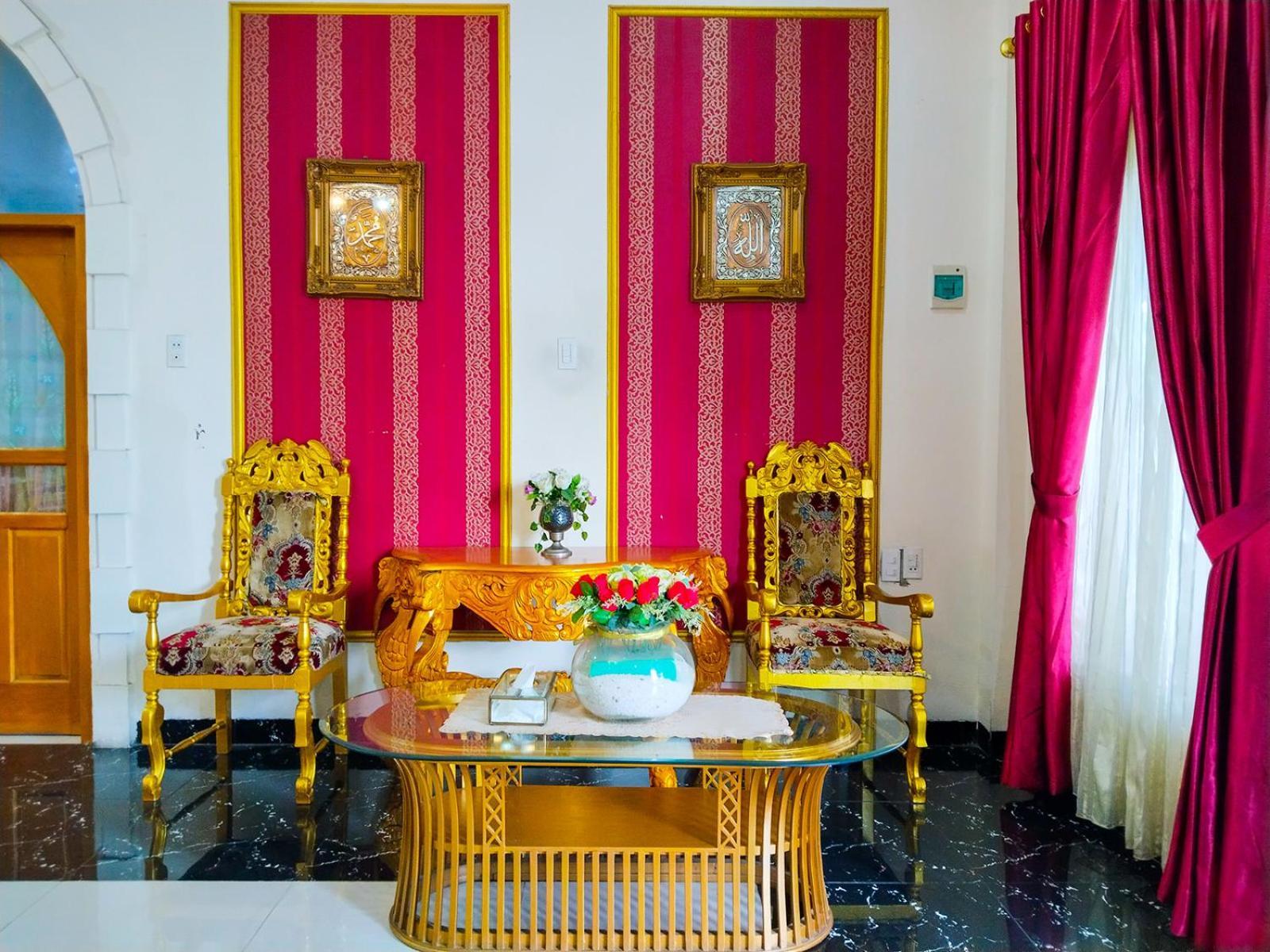 Grand Shaqilla Syariah Hotel Deli Tua Kültér fotó