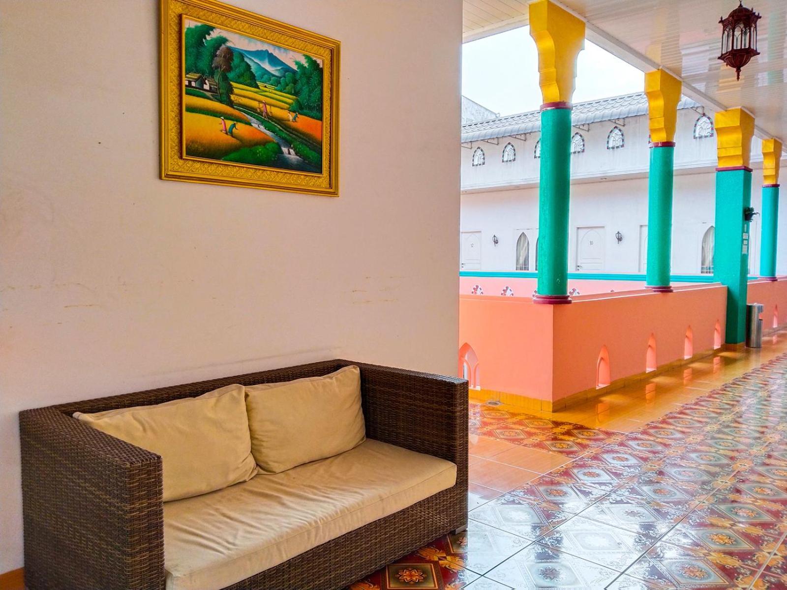 Grand Shaqilla Syariah Hotel Deli Tua Kültér fotó